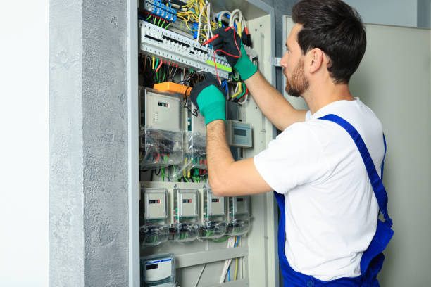 Affordable Emergency Electrician in Meadows Place, TX